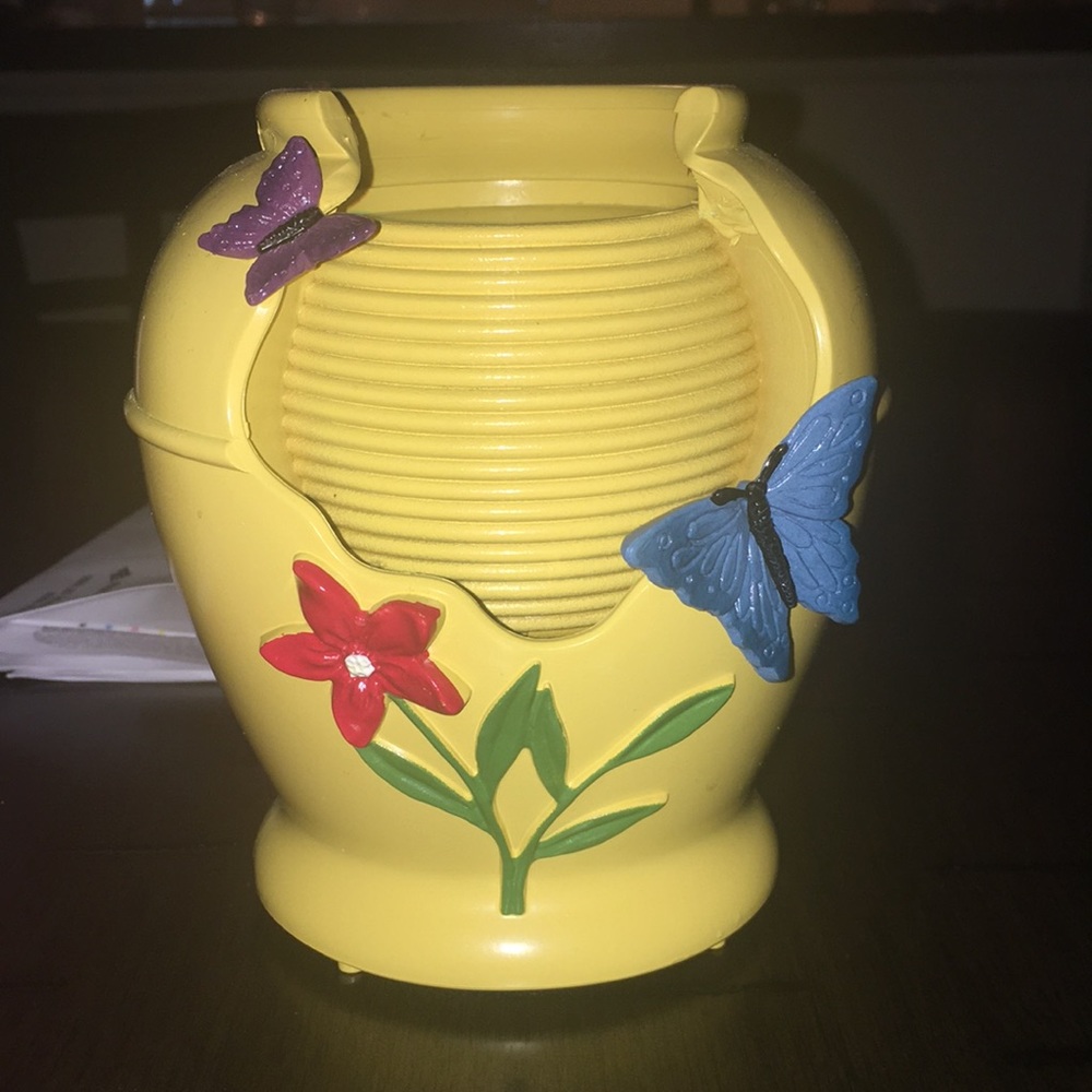 Calming water fountain battery powered